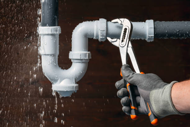 Professional Pipe Repair technician working in Brainard, NY